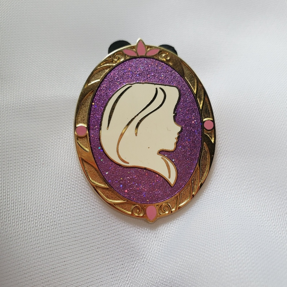Rapunzel Cameo Pin - Disney Parks 2014